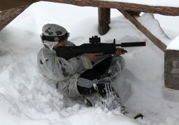 0 693c1 b584fed6 XXXLm.jpg