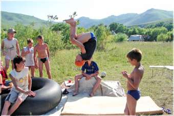 0 c3be e6b332a2 Lm.jpg