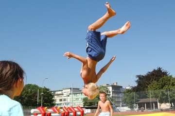 230371839 8d73f875c3m.jpg