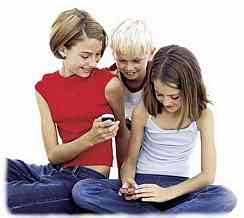 3kids-color-244x218b.jpg